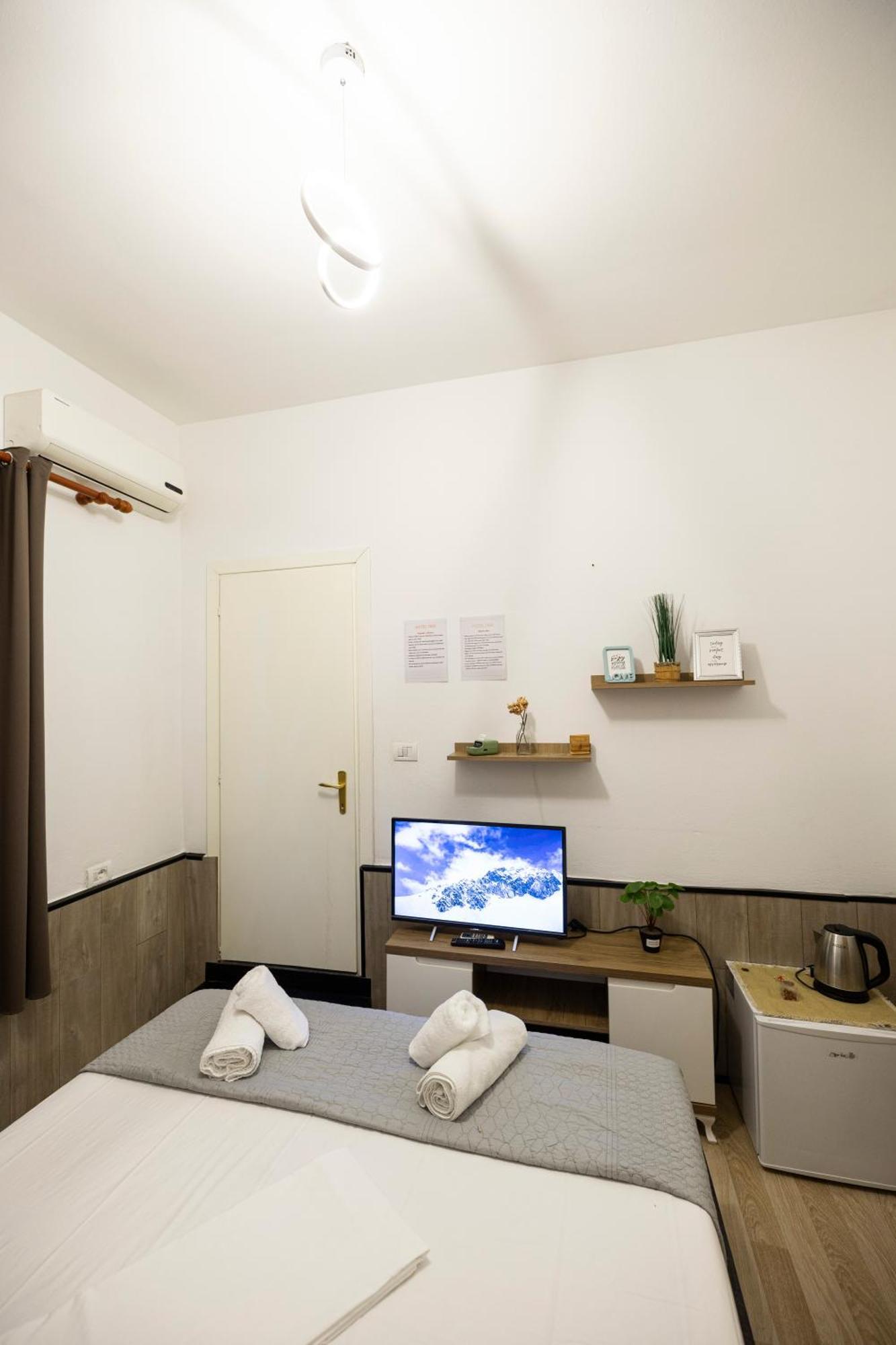 Tiny Cute Studio Near The City Center - 5 Min Walk Tiran Dış mekan fotoğraf